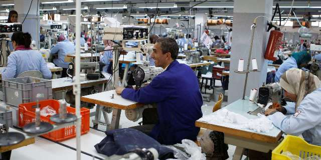 Tunisie – Majoration des salaires et des primes pour les salariés du secteur du textile