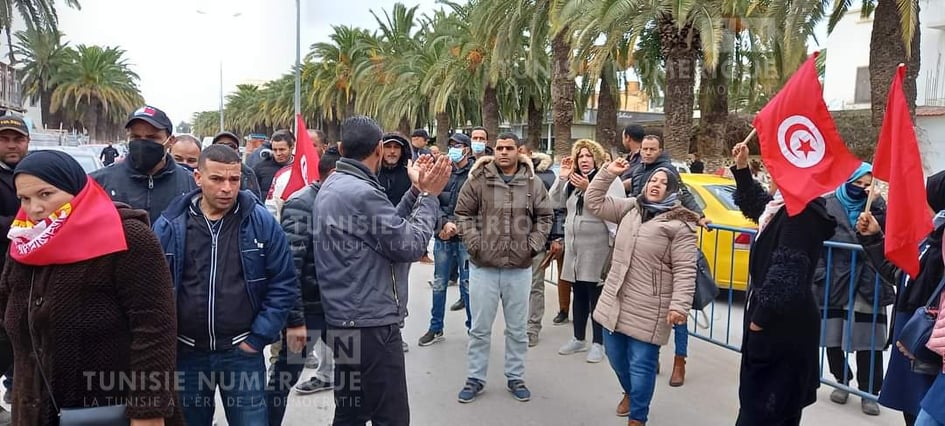 Jendouba: Les ouvriers de chantiers réclament la régularisation de leurs situations