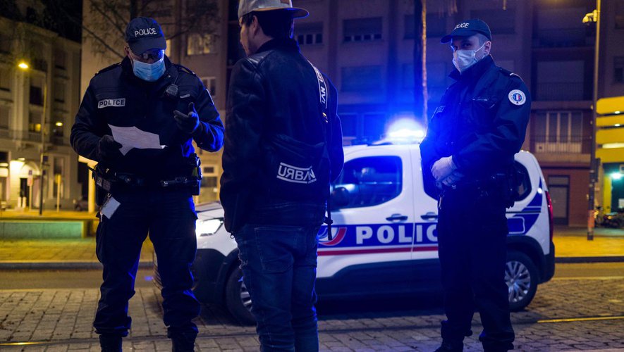 France-Omicron : Le gouvernement “prépare les esprits” à un couvre-feu imminent
