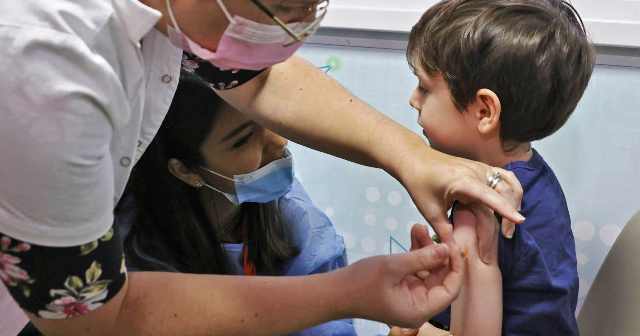 Tunisie – Le comité scientifique autorise la vaccination des enfants de 5 à 12 ans