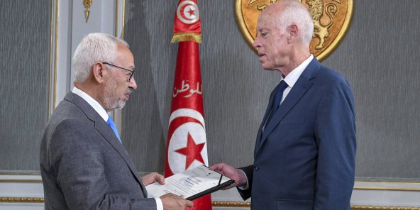 Saied tient la dernière pièce qui lui manquait pour sa “purge” du 17 décembre