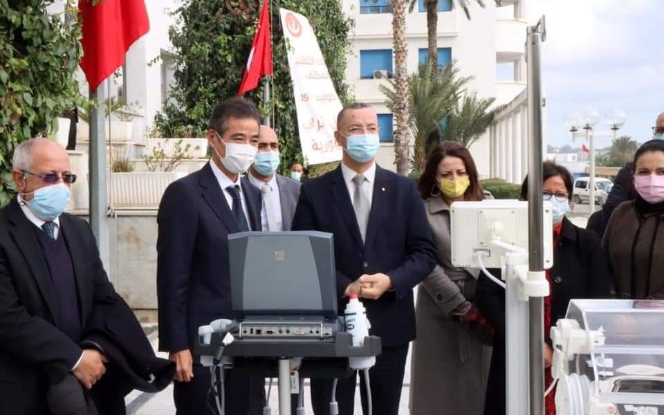 L’ambassade du Japon fournit une livraison de matériel médical aux autorités tunisiennes [Photos]