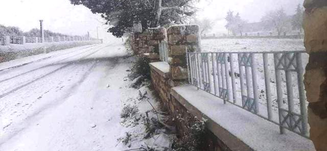 Tunisie – Siliana : Des automobilistes bloqués sur les routes parles chutes de neige