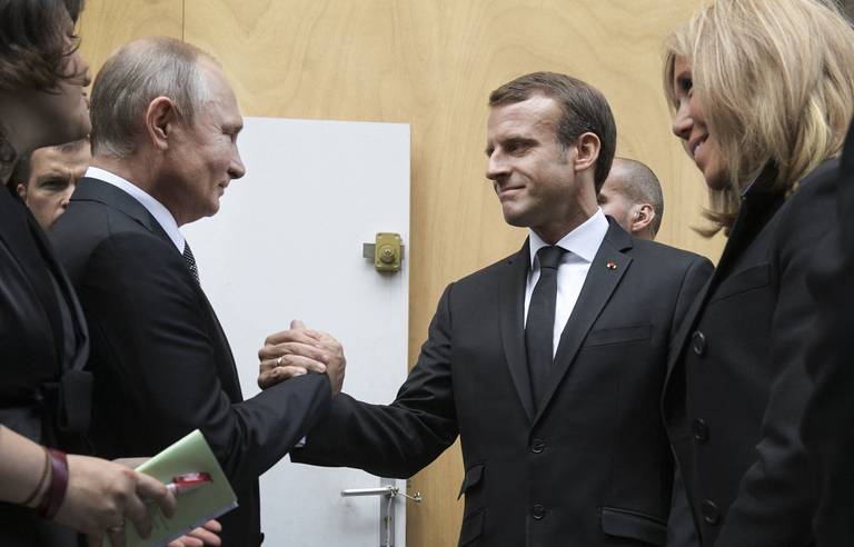 Russie-Ukraine : Macron réussit là où Biden a lamentablement échoué