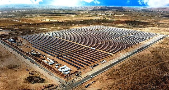 Tunisie – Centrale photovoltaïque à Tataouine : Qui cautionne un gaspillage annuel d’un million de Dinars ?