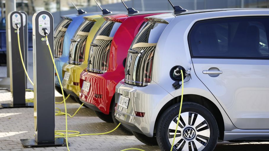 Mobilité électrique: La Tunisie projette d’installer 500 stations de recharge à l’horizon 2025