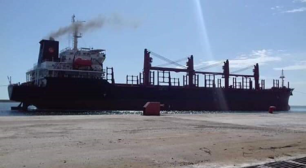 Deux navires chargés de 50 mille tonnes d’orge fourragère bloqués au large de Zarzis