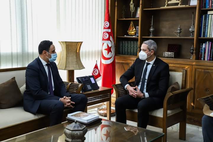 Tunisie : Le renforcement de la compétitivité des institutions touristiques, au cœur de la rencontre de Belhassine avec Kechida