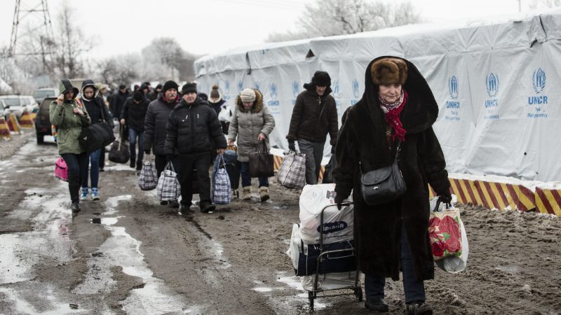 Guerre en Ukraine : 50 000 personnes fuient le pays