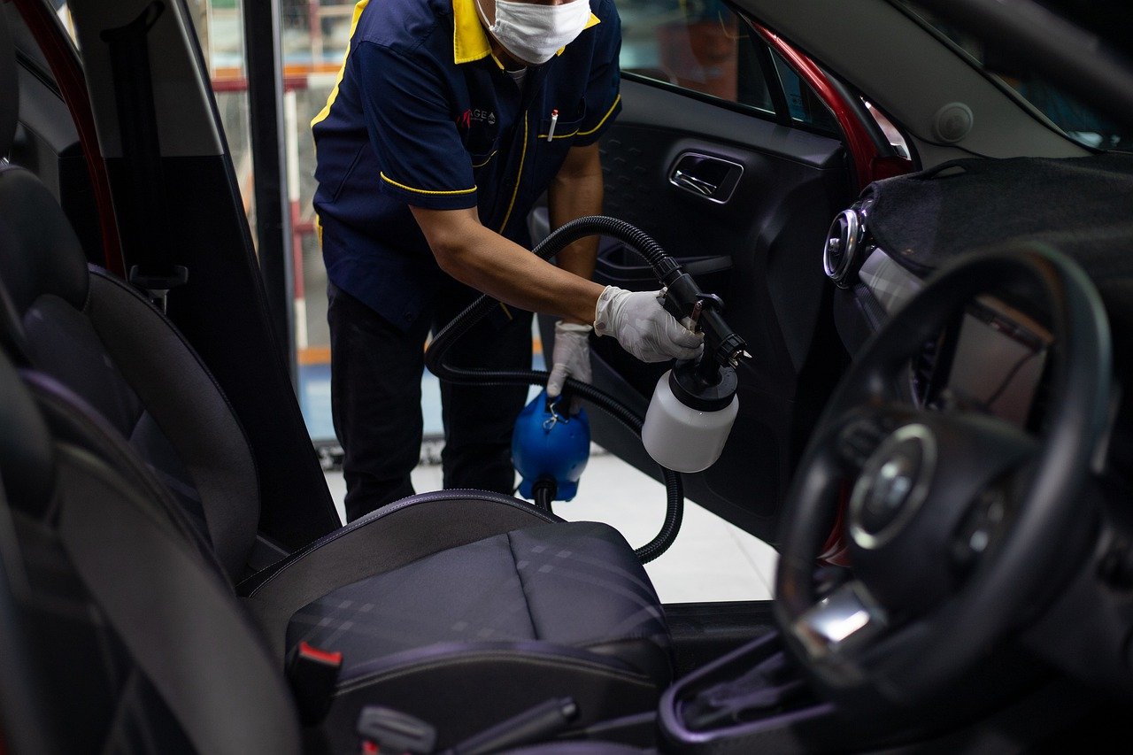 Etude : L’intérieur de la voiture serait plus sale que des toilettes