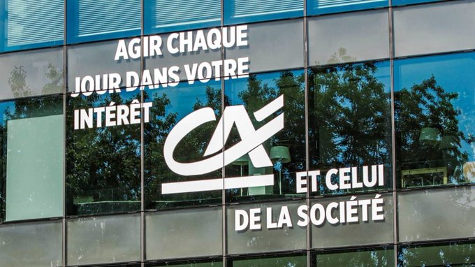 Crédit Agricole suspend toutes ses activités en Russie