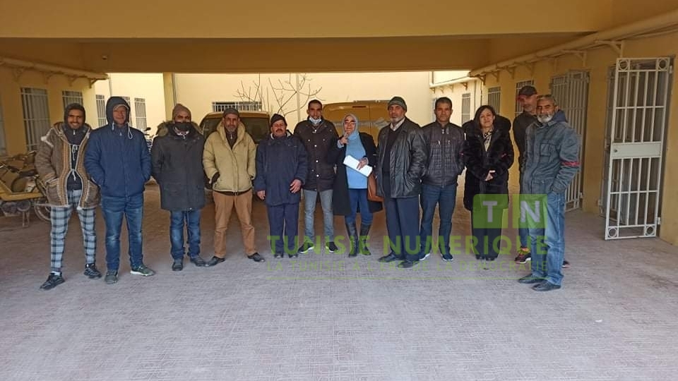 Gafsa: Les agents et cadres de la Poste protestent [Photos]