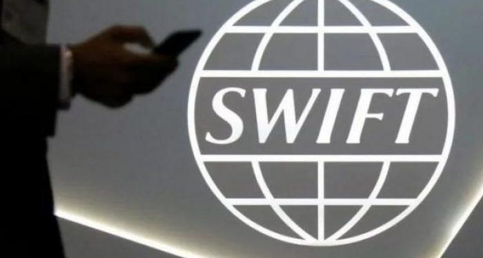 Exclusif : Les banques tunisiennes accélèrent les virements vers la Russie avant sa suspension de «SWIFT»