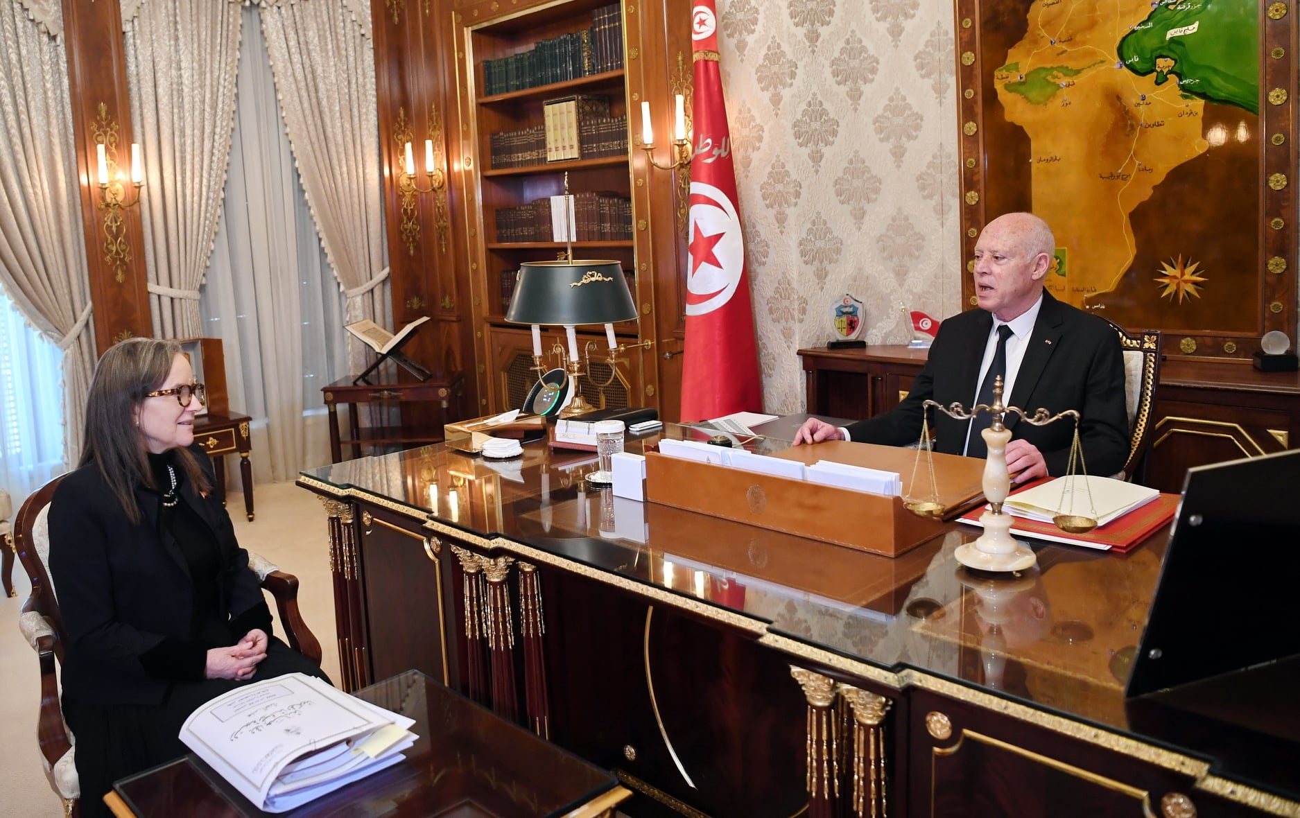 Les négociations avec le FMI au cœur d’une réunion entre Kais Saied et Nejla Bouden