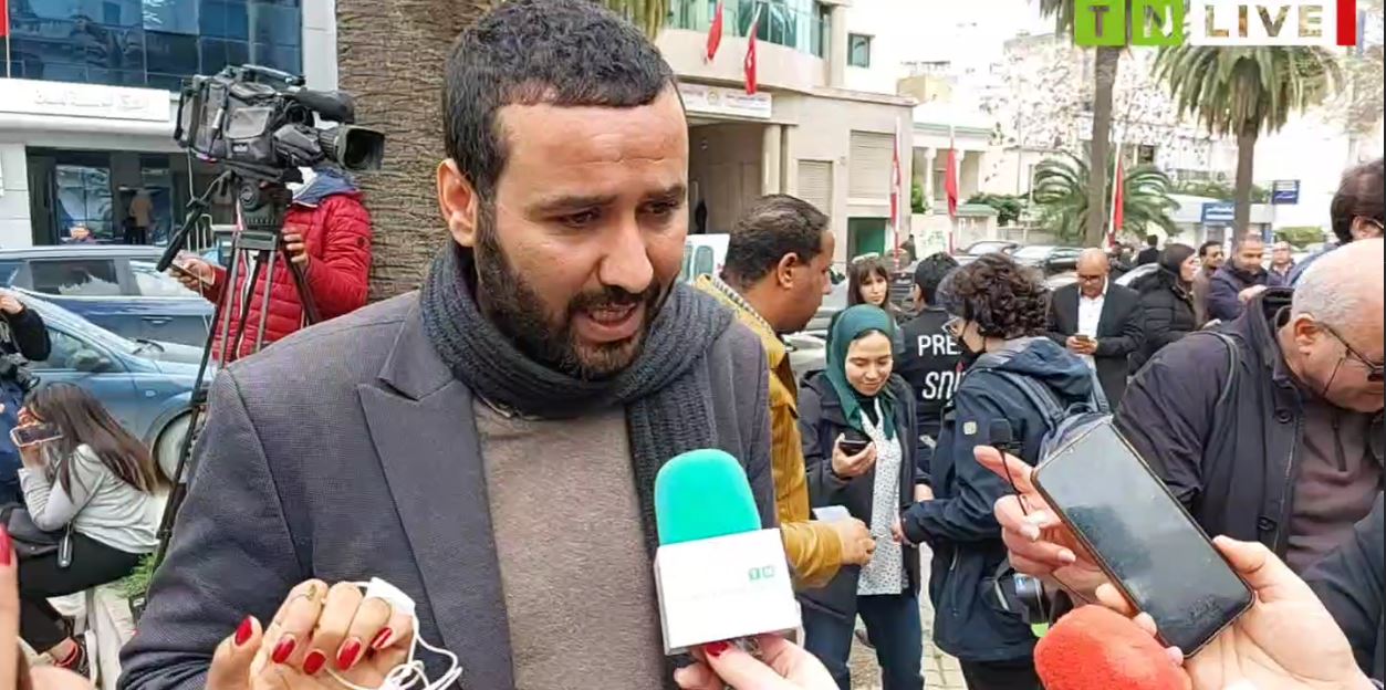 Yassine Jelassi : 17 journalistes poursuivis en justice pour avoir exprimé leur opinion