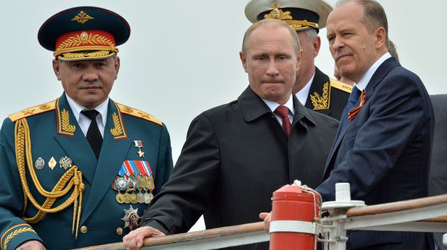 Russie : Les “big boss” de l’armée ont disparu, que prépare Poutine?
