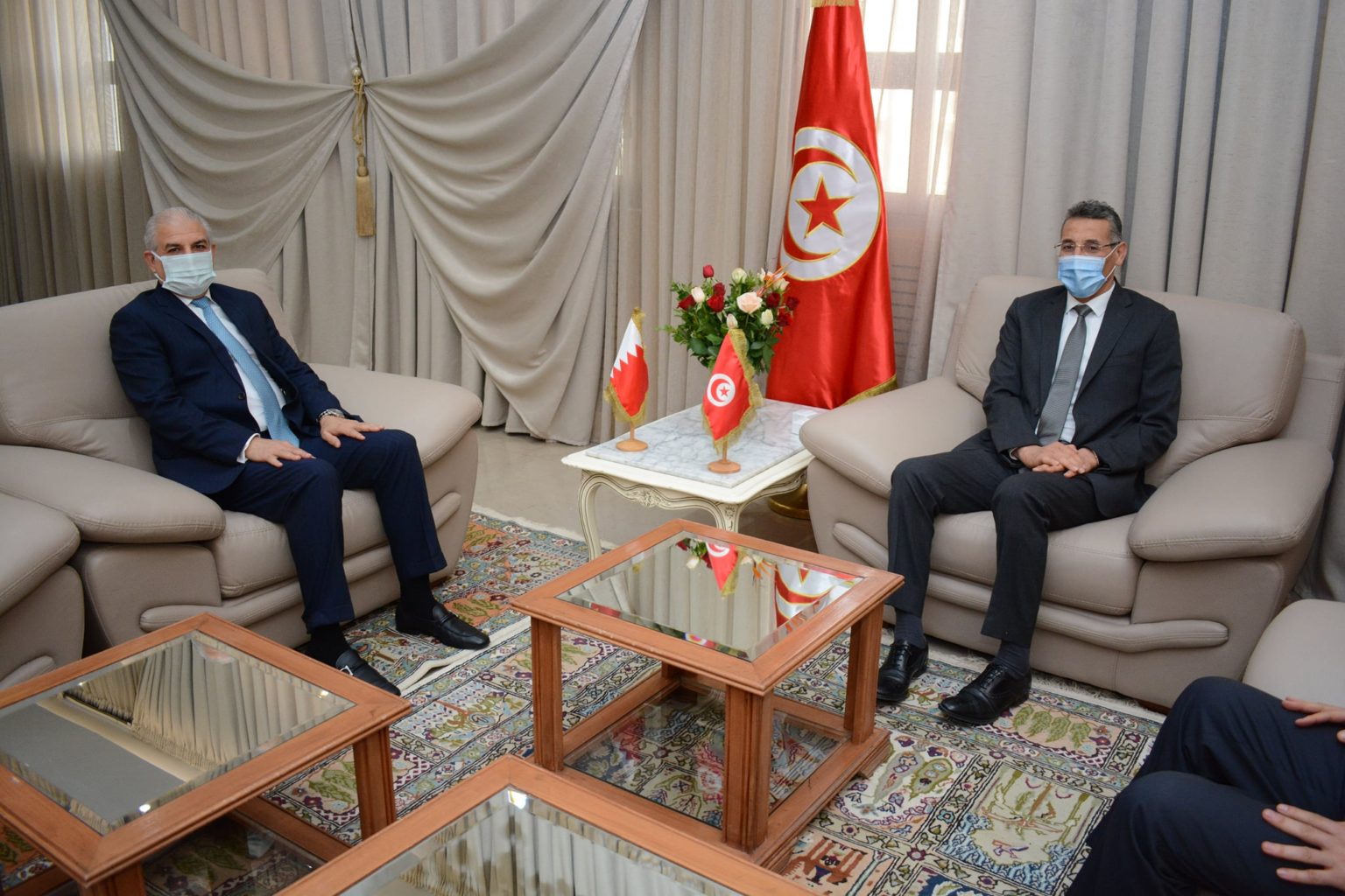 Tunisie : Le ministre de l’Intérieur reçoit l’ambassadeur de Bahreïn en Tunisie