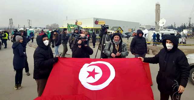 Tunisie – Les ministère des affaires étrangères appelle les tunisiens qui ont réussi à sortir d’Ukraine de contacter les ambassades de Varsovie et de Bucarest  
