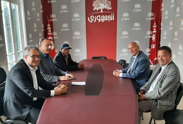 Tunisie : Ahmed Nejib Chebbi rend visite au siège du Parti Républicain