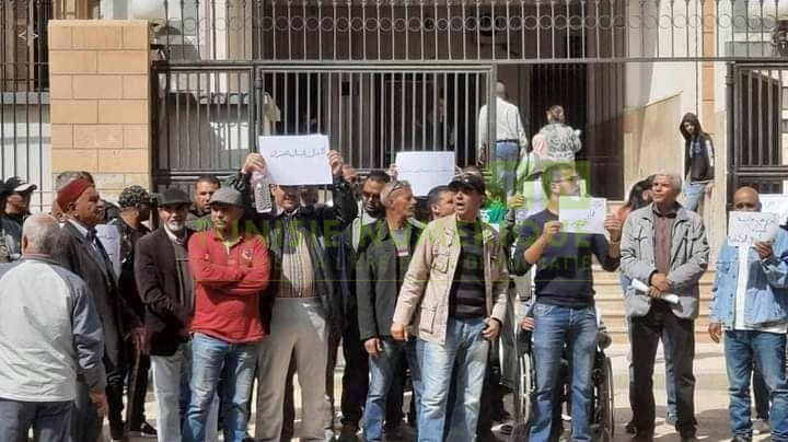 Les agents et cadres de la société de transport de matériaux miniers réclament la libération de leurs collègues