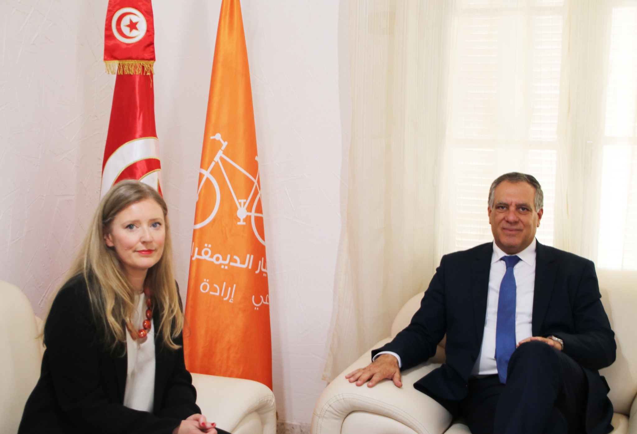 Les dirigeants du Courant démocrate reçoivent l’ambassadrice de Grande-Bretagne en Tunisie