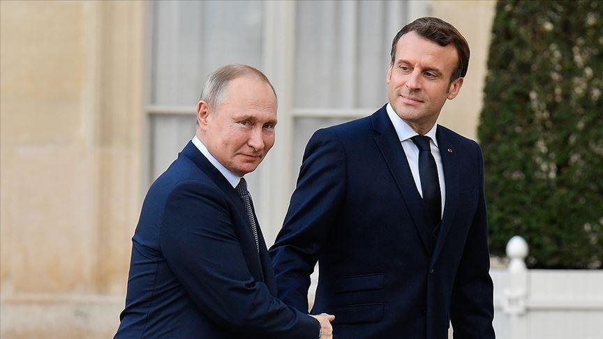 Macron assume au Parlement européen : la Paix se fera avec Poutine, que fera Biden?