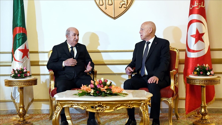 Tebboune en Italie : Un leadership géopolitique assumé, Tunis et Tripoli en attendent beaucoup
