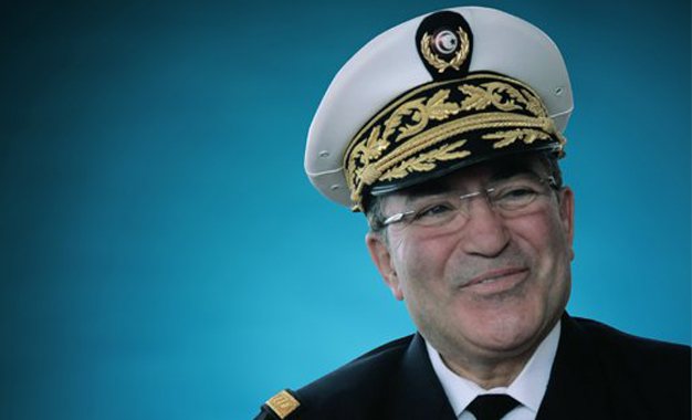 L’amiral Kamel Akrout appelle Rached Ghannouchi à présenter des excuses aux Tunisiens