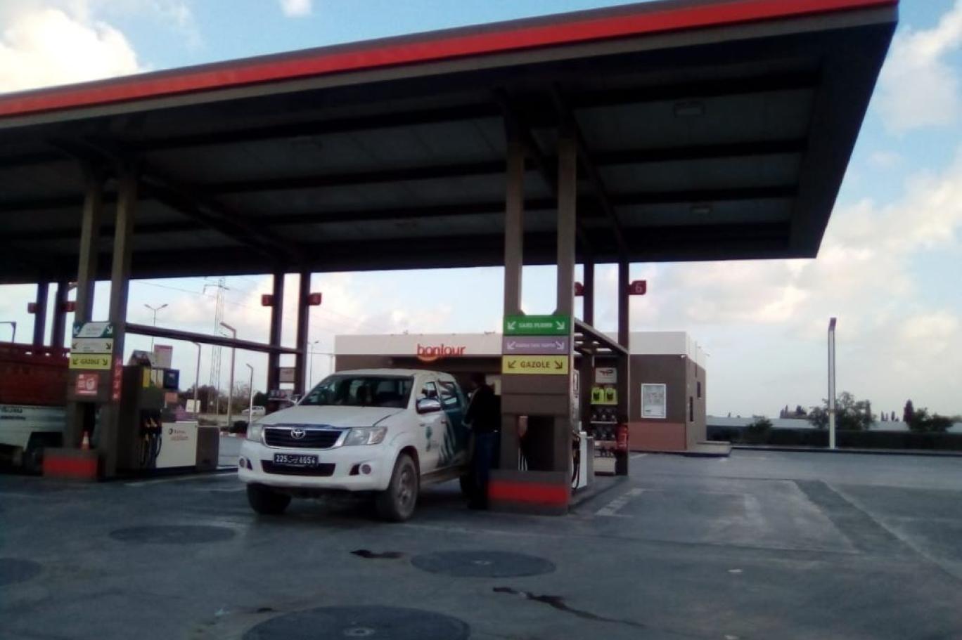 Tunisie : Gel temporaire des prix des carburants, en attendant le référendum ? (2/2)