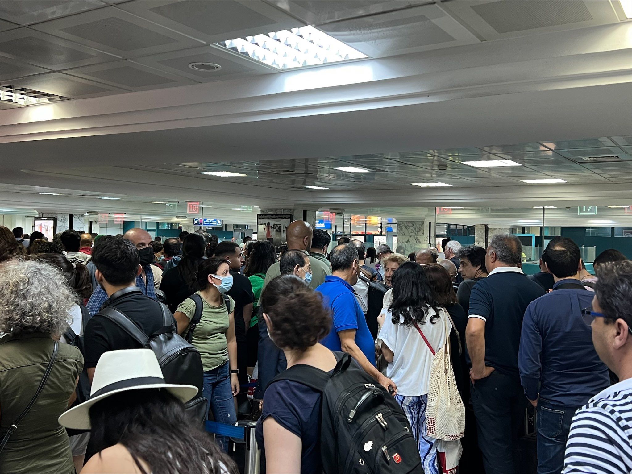 Aéroport Tunis-Carthage : Un récit accablant, l’horreur dans toute sa splendeur [Vidéo + Photos]
