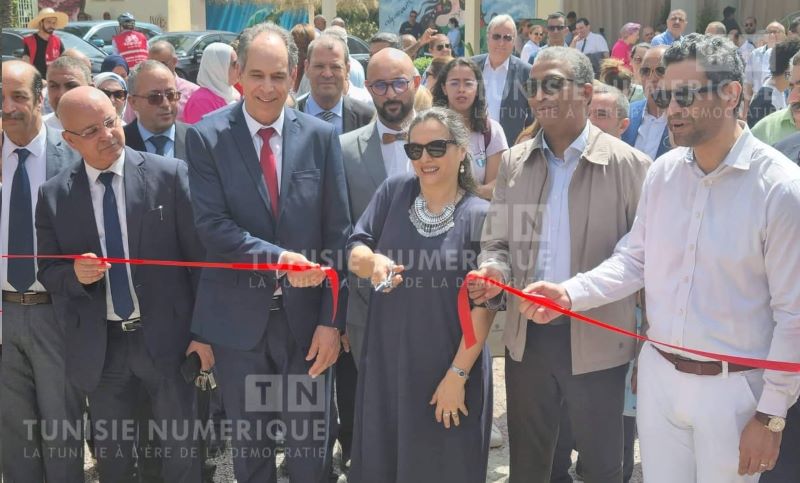 Tunisie – IMAGES : Ministre de l’environnement : Quand on n’a pas peur du ridicule… tout devient possible !