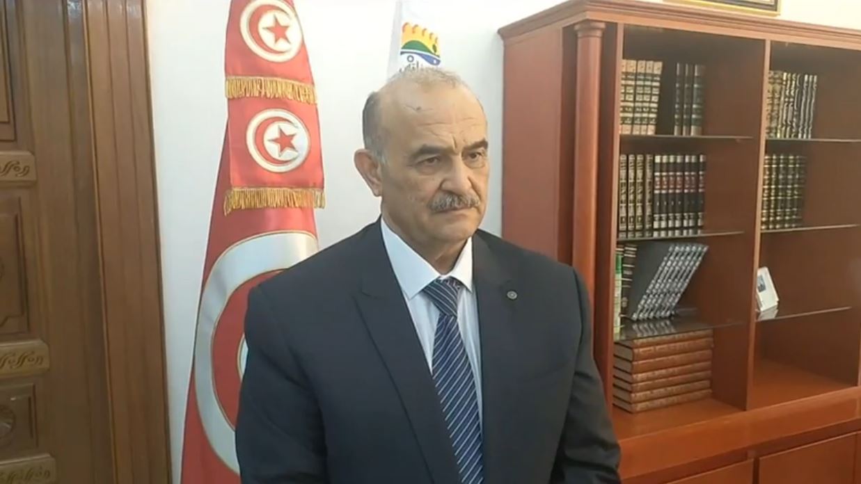Le gouverneur de Sfax :le président de la république peut appeler le président de la Chine pour le subventionnement d’un nouveau stade .