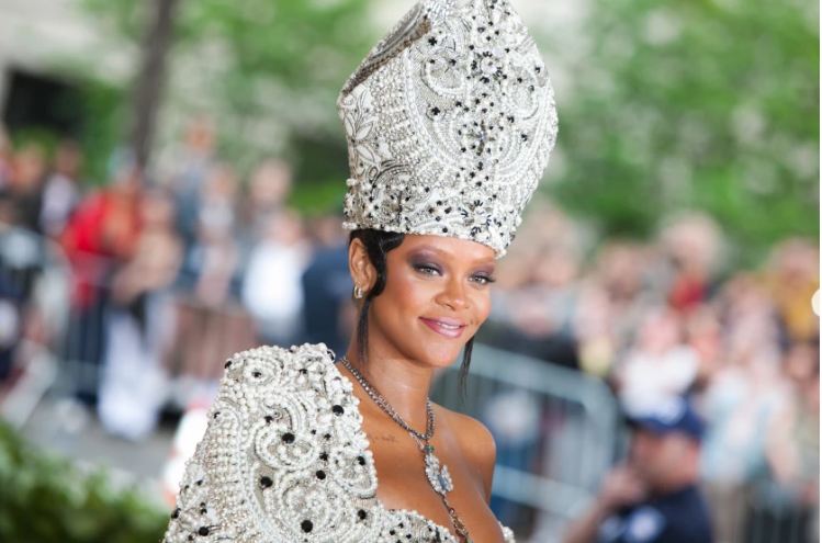 Rihanna est la femme la plus riche aux États-Unis