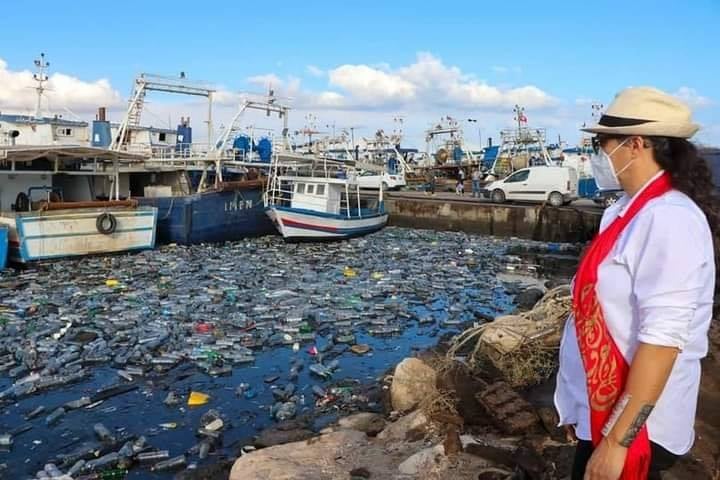 Rapport – Pollution marine par le plastique : La Tunisie parmi les pires pollueurs du monde