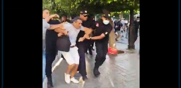 Tunisie – Avenue Habib Bourguiba : Escarmouches entre les forces de l’ordre et des manifestants