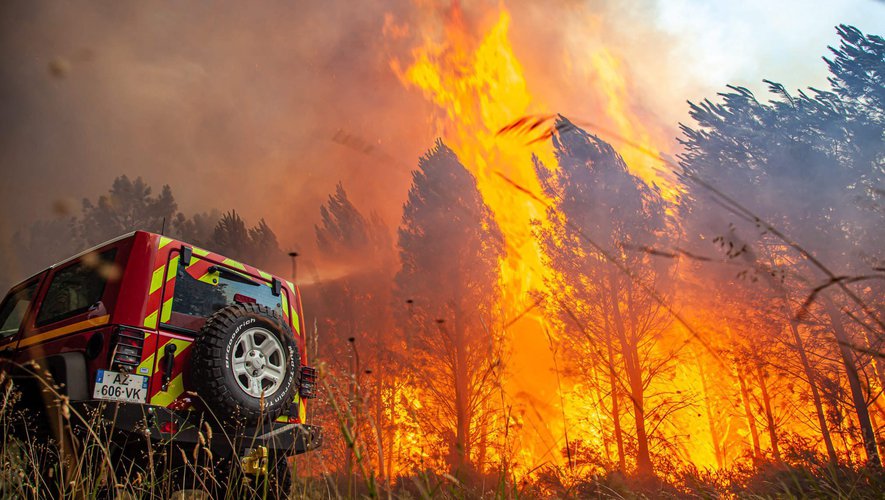 La France met 16 départements du sud-ouest en vigilance pour canicule, alors que les incendies ravagent la Gironde