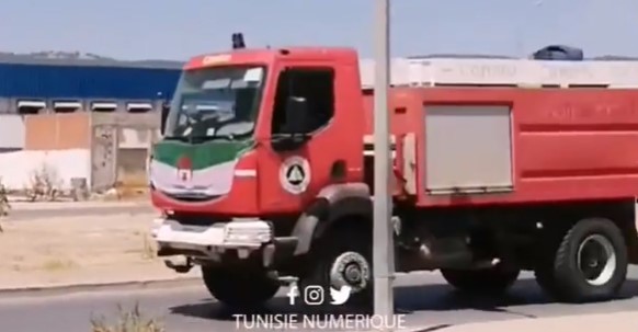 Tunisie – VIDEO : Arrivée des renforts algériens pour lutter contre l’incendie du Boukornine