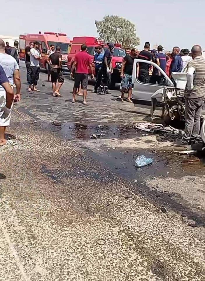 Un mort et 7 blessés dans une collision entre une voiture libyenne et une ambulance (Photos)