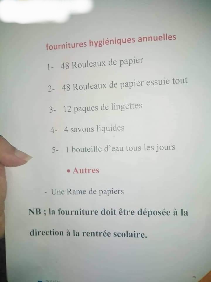 Photo du jour: Après les frais de scolarité, vous devez payer les fournitures hygiéniques annuelles de votre enfant !