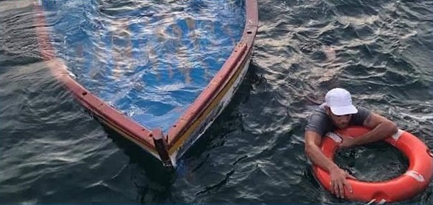 Tunisie – Djerba : Des marins pêcheurs repêchent 15 rescapés du naufrage d’une barque de migrants