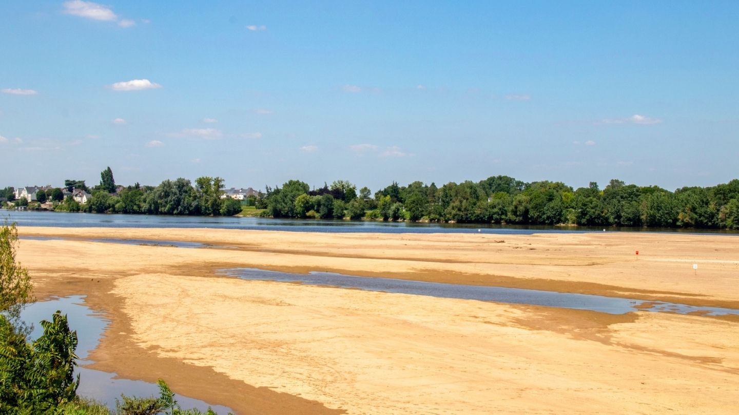 La France frappée par une sécheresse historique : Plus d’une centaine de communes sans eau potable