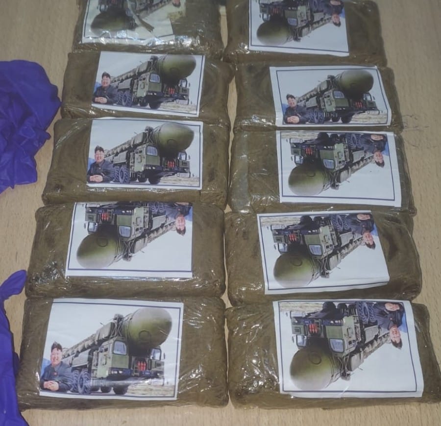 Kasserine: La garde douanière déjoue une tentative de contrebande de 10 résines de cannabis (Photo)