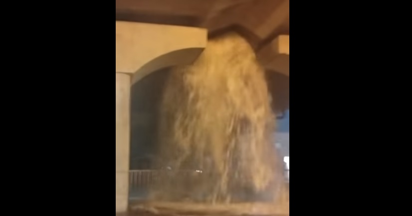 Tunisie – VIDEO : Sfax : Explosion d’une conduite d’eau sous un viaduc