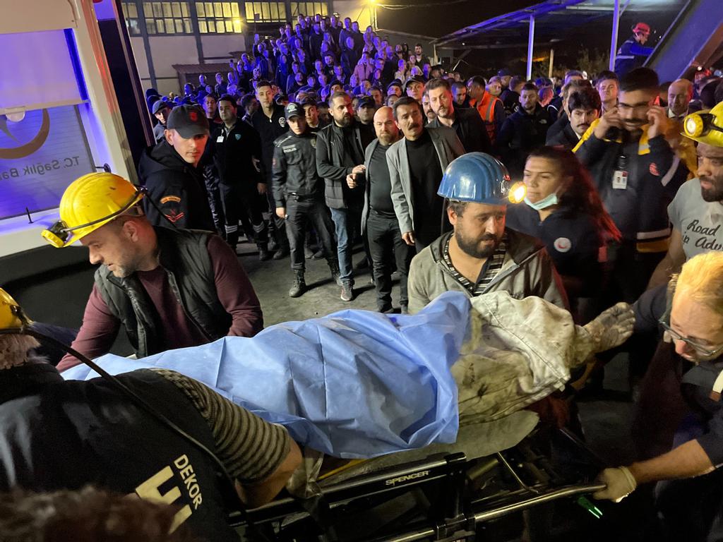 Turquie : Plus de 40 mineurs sont morts après l’explosion dans une mine