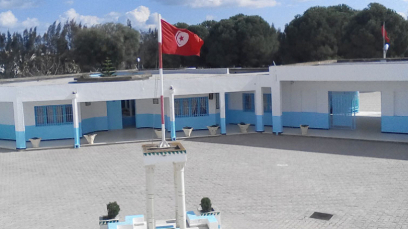 Tunisie – Sfax : Entre 3 et 4 mille élèves sont privés de cours… Le syndicat promet l’escalade