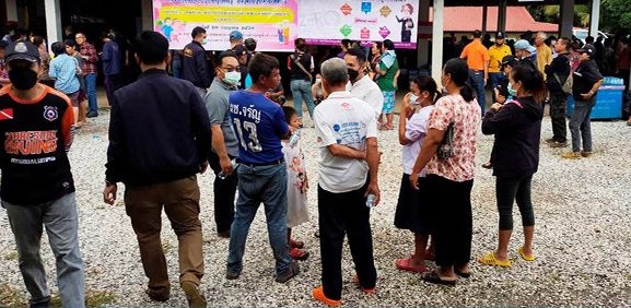 Thaïlande : Un individu tue une trentaine de personnes dont des enfants, ainsi que sa famille puis se suicide