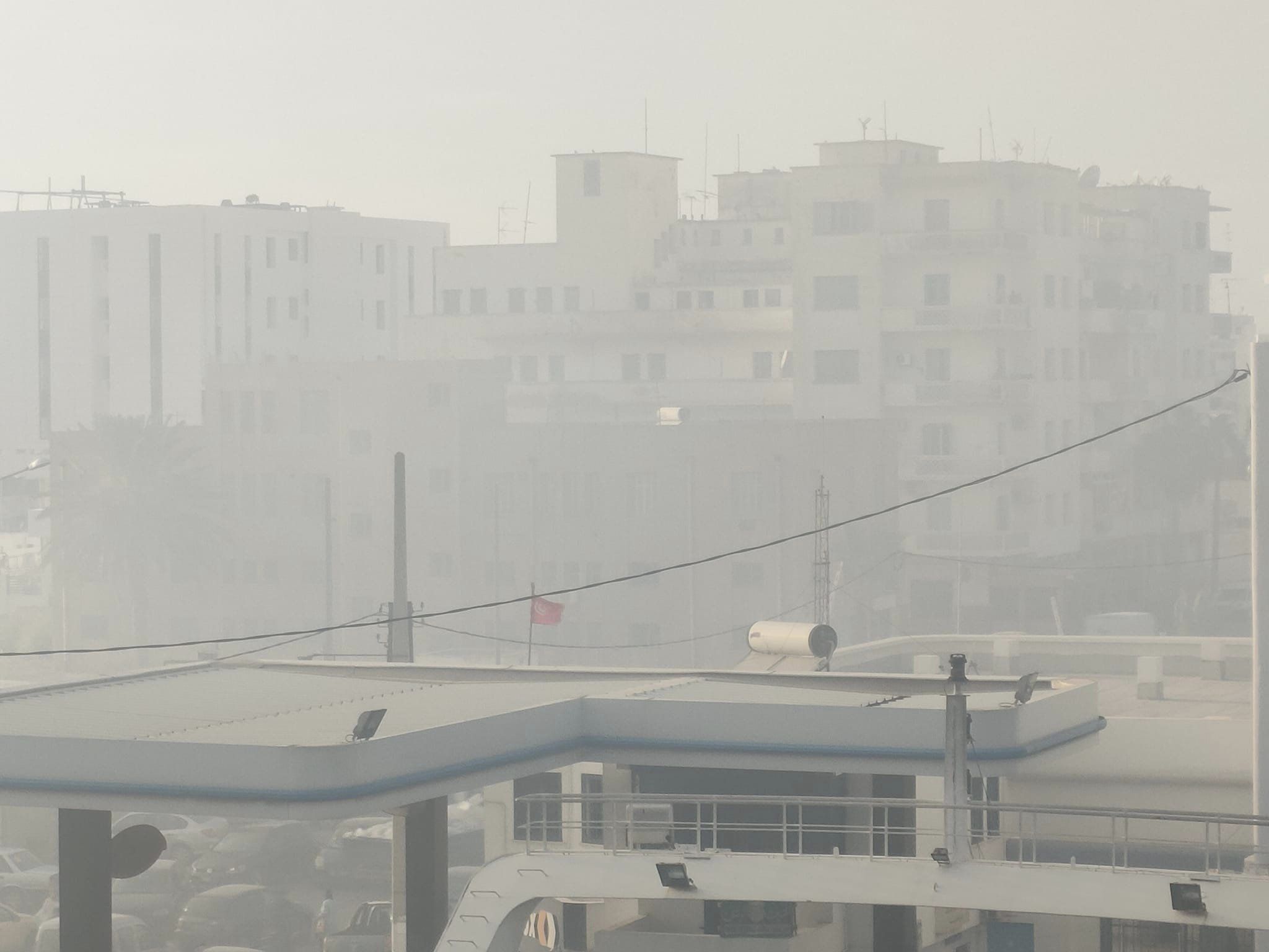 L’immense colonne de fumée envahit encore le ciel de Sfax ( Photos)