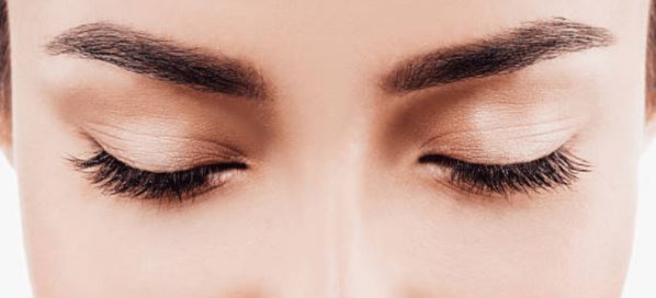 TN Beauté : Des solutions pour avoir des sourcils plus fournis ?