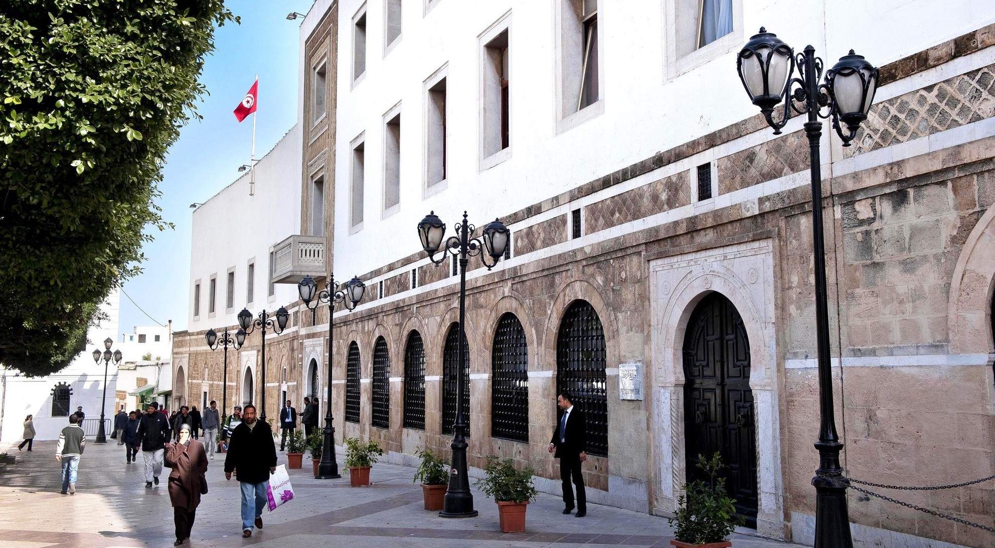 Tunisie – Des congés annuels pour les fonctionnaires candidats aux législatives