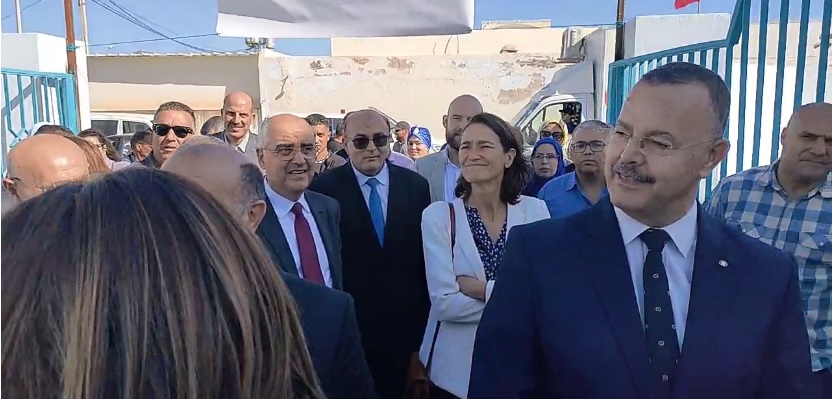 Tunisie – VIDEO : Kerkennah : Les agents de l’hôpital local protestent à l’arrivée du ministre de la santé